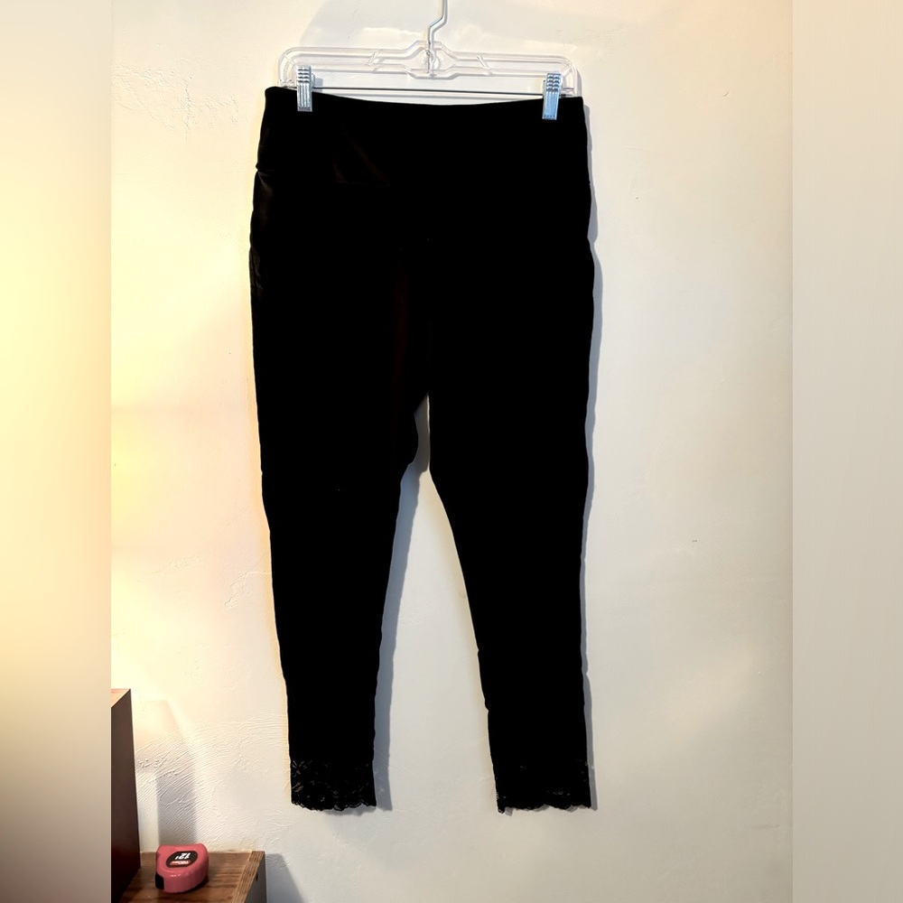 high waist leggings with lace bottoms. M